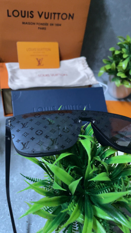 Black Waimea Sunglasses